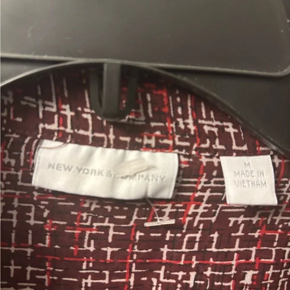 ❤️ 7 for $25! New York & Company Checkered blouse - Picture 6 of 7